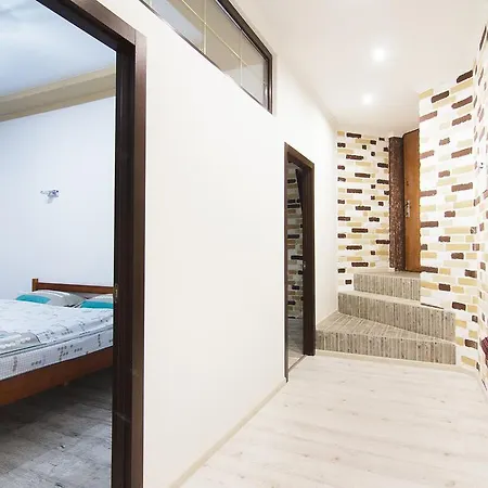 Club Near Deribasovskaya