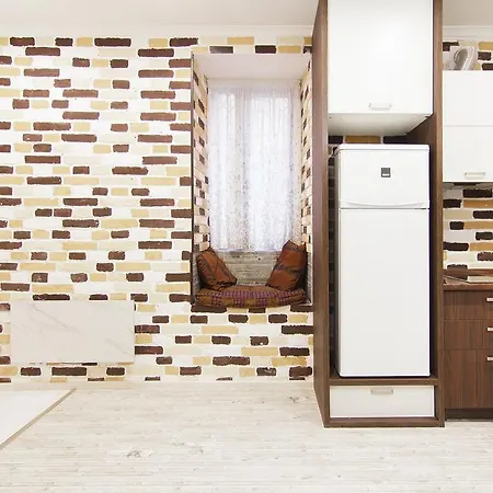 Club Near Deribasovskaya